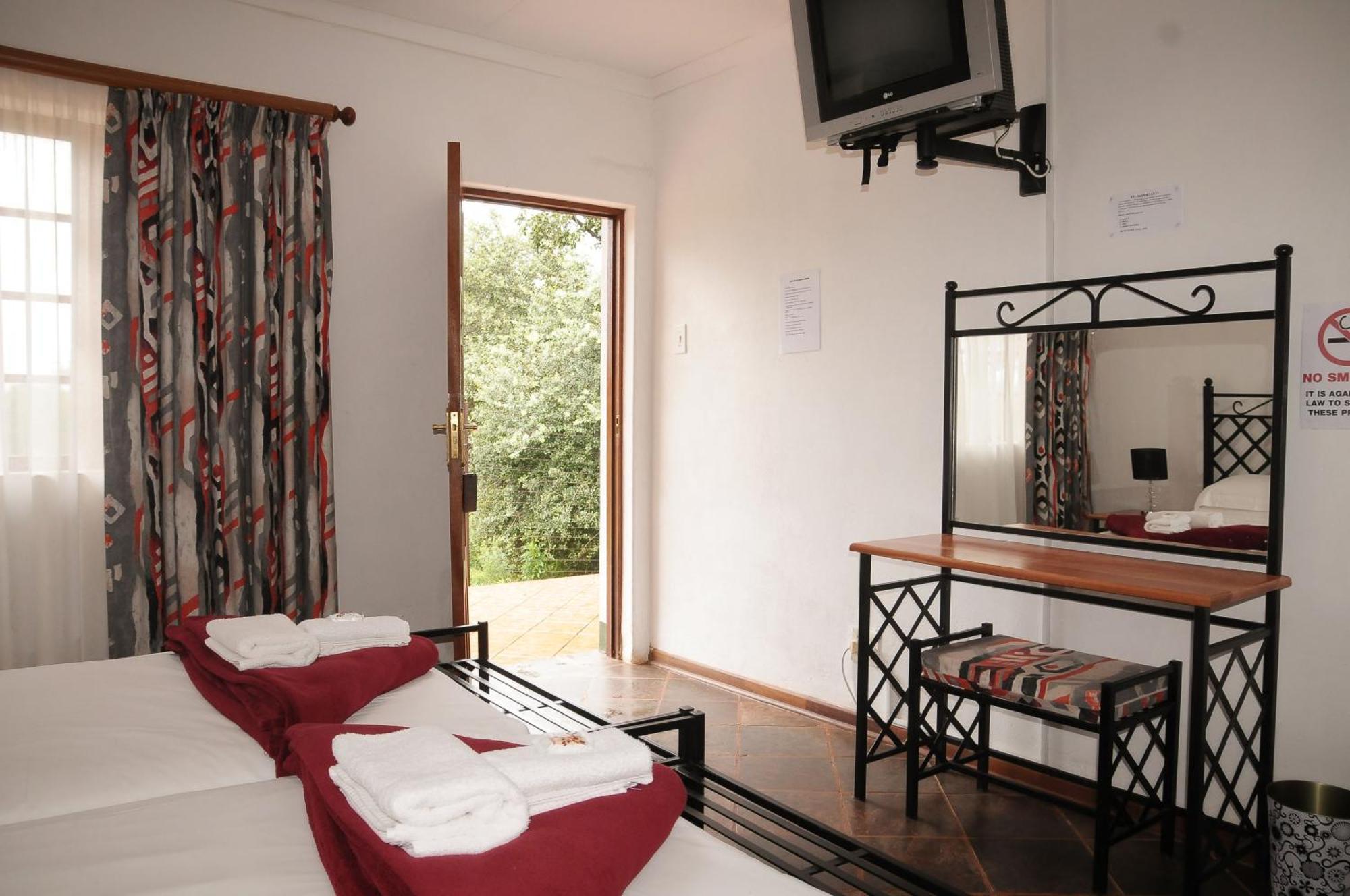 לואי טריכארט Mount Azimbo Lodge מראה חיצוני תמונה
