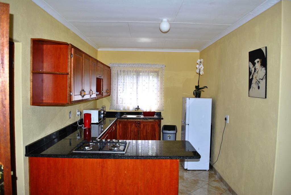 לואי טריכארט Mount Azimbo Lodge מראה חיצוני תמונה